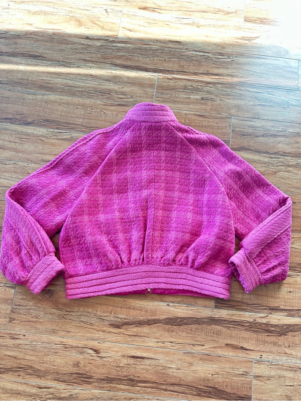 Chanel
2019 Tweed Pattern Jacket - Picture 12 of 12
